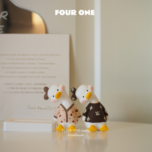 可爱汽车出风口夹车内小众石膏熏香淡香蓝风铃 呆萌鸭鸭 FOUR ONE