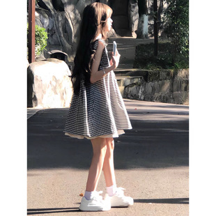 学生飞飞袖 学院风娃娃领连衣裙女夏季 格子甜美宽松少女短裙小个子