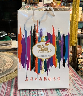 新疆特产礼品盒产品包装盒羊绒羊毛围巾披肩复古丝巾礼盒