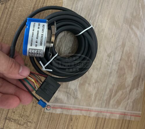 全新OIH48-4096P20-L6 5V多摩川编码器TS5216N596