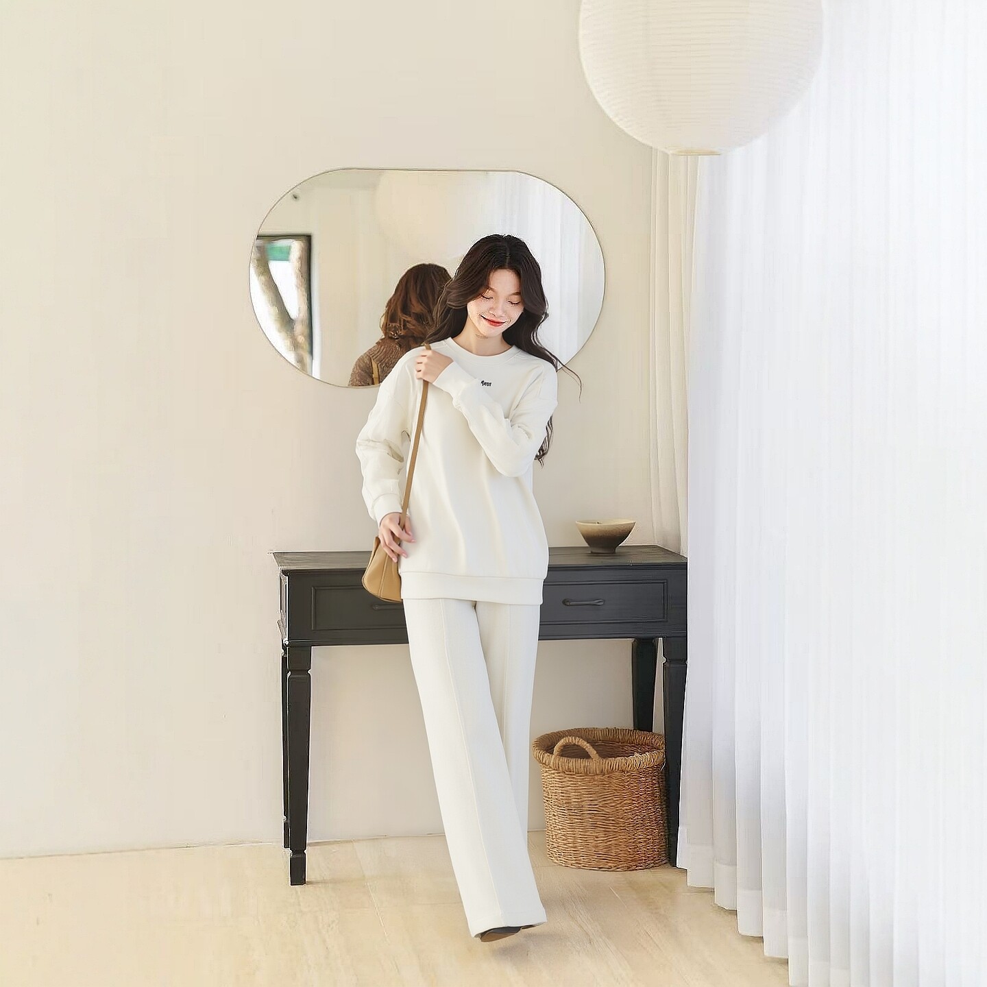 2025冬飘P系列 衣佳人折扣女装 圆领 英文字母 长袖卫衣  0230