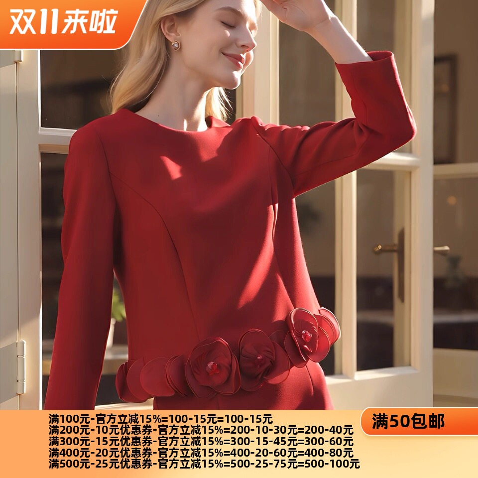 2026秋魅M系列 衣佳人折扣大码女装 圆领 立体花朵 纯色上衣 5225