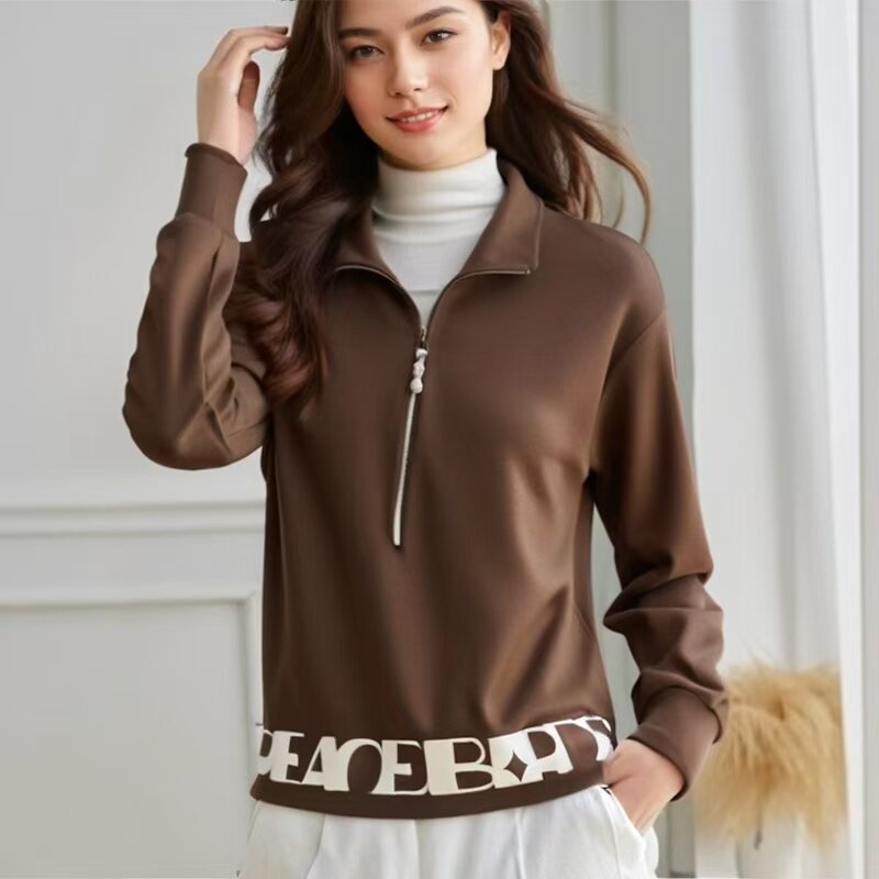 2025春魅M系列 衣佳人折扣女装 英文字母装饰 长袖减龄 卫衣9206