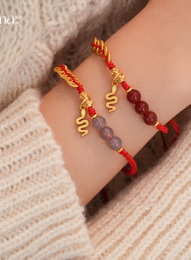 2024冬当季新款 衣佳人折扣 新年红珠编织铜钱小蛇红绳手链本命年