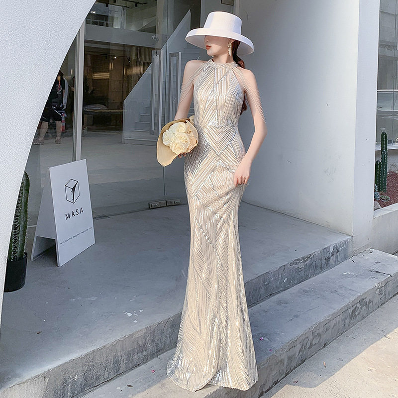 轻奢晚礼服裙女2021新款宴会气质鱼尾小众高端主持人高级质感银色