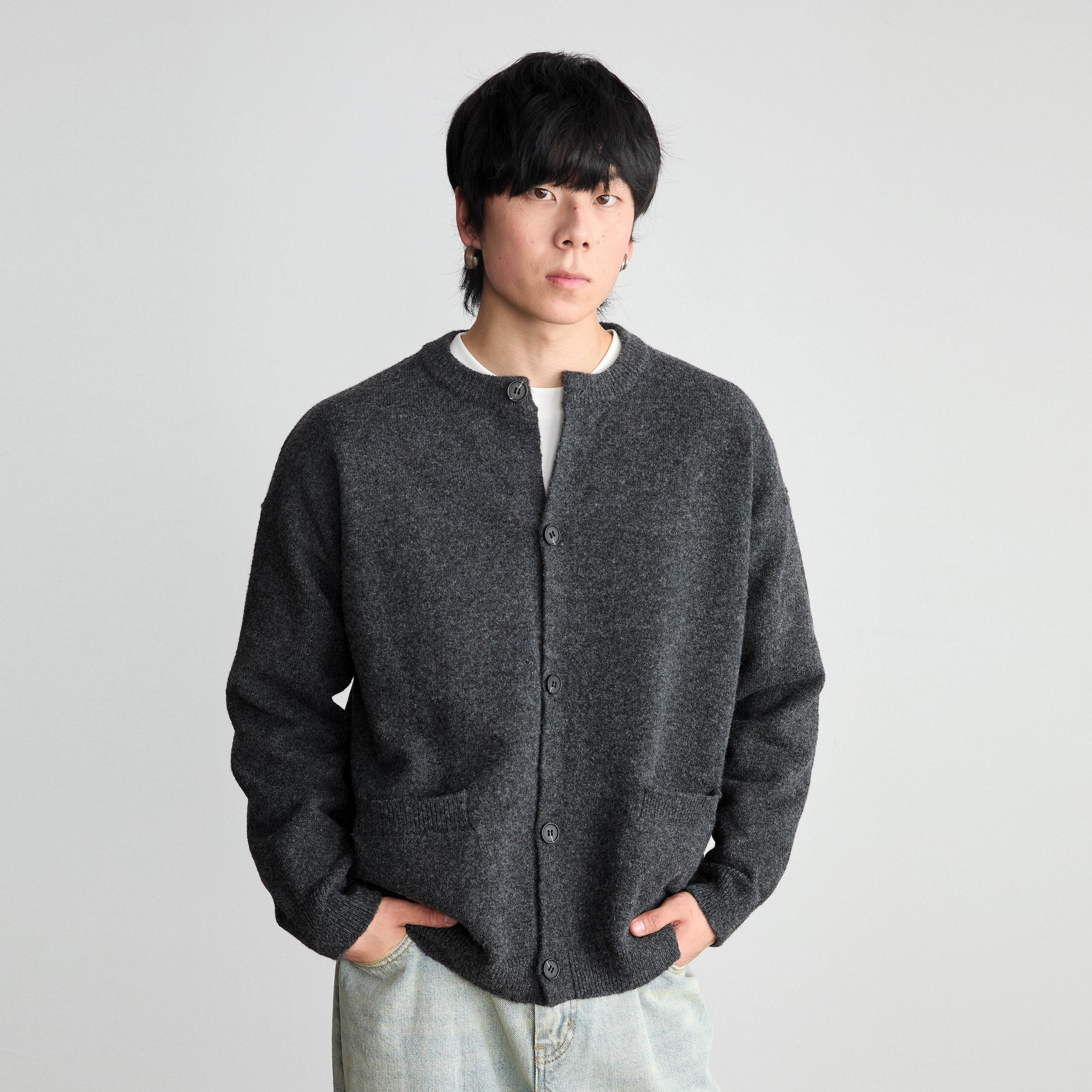 Vavu日系简约圆领插袋毛衣仿牛绒休闲纽扣开衫宽松外套软糯打底