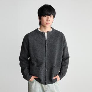 Vavu日系简约圆领插袋毛衣仿牛绒休闲纽扣开衫宽松外套软糯打底