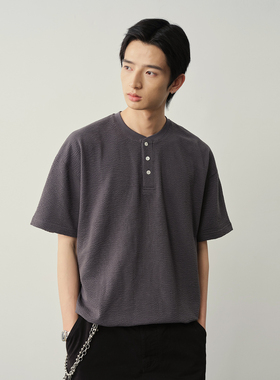 Vavu泡泡肌理感亨利领短袖宽松高弹情侣纽扣T恤衫可调节抽绳上衣