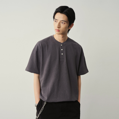 Vavu泡泡肌理感亨利领短袖