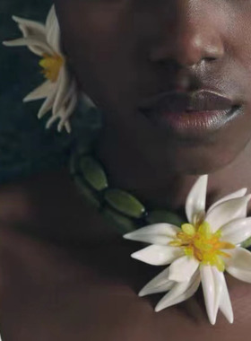 DD立体玉兰花大花朵手工编织亚克力树脂耳环项链锁骨链套装