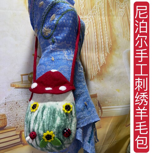 尼泊尔纯羊毛包人脸包包羊毛毡包包手工刺绣女包斜挎百搭单肩