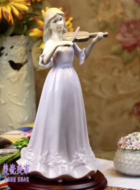 英国陶瓷清新拉小提琴淑女摆件