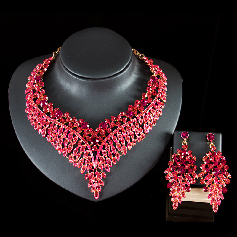 奢华个性水晶羽毛羽翼锁骨链女配饰复古百搭大气夸张欧美装饰项链