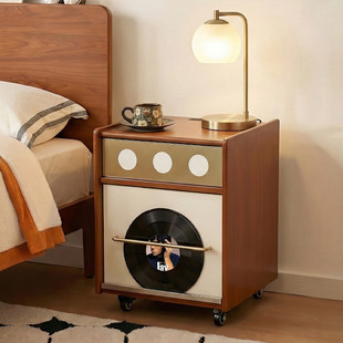 实木床头柜家用卧室小型可移动置物架2026热卖中古风床边储物柜子