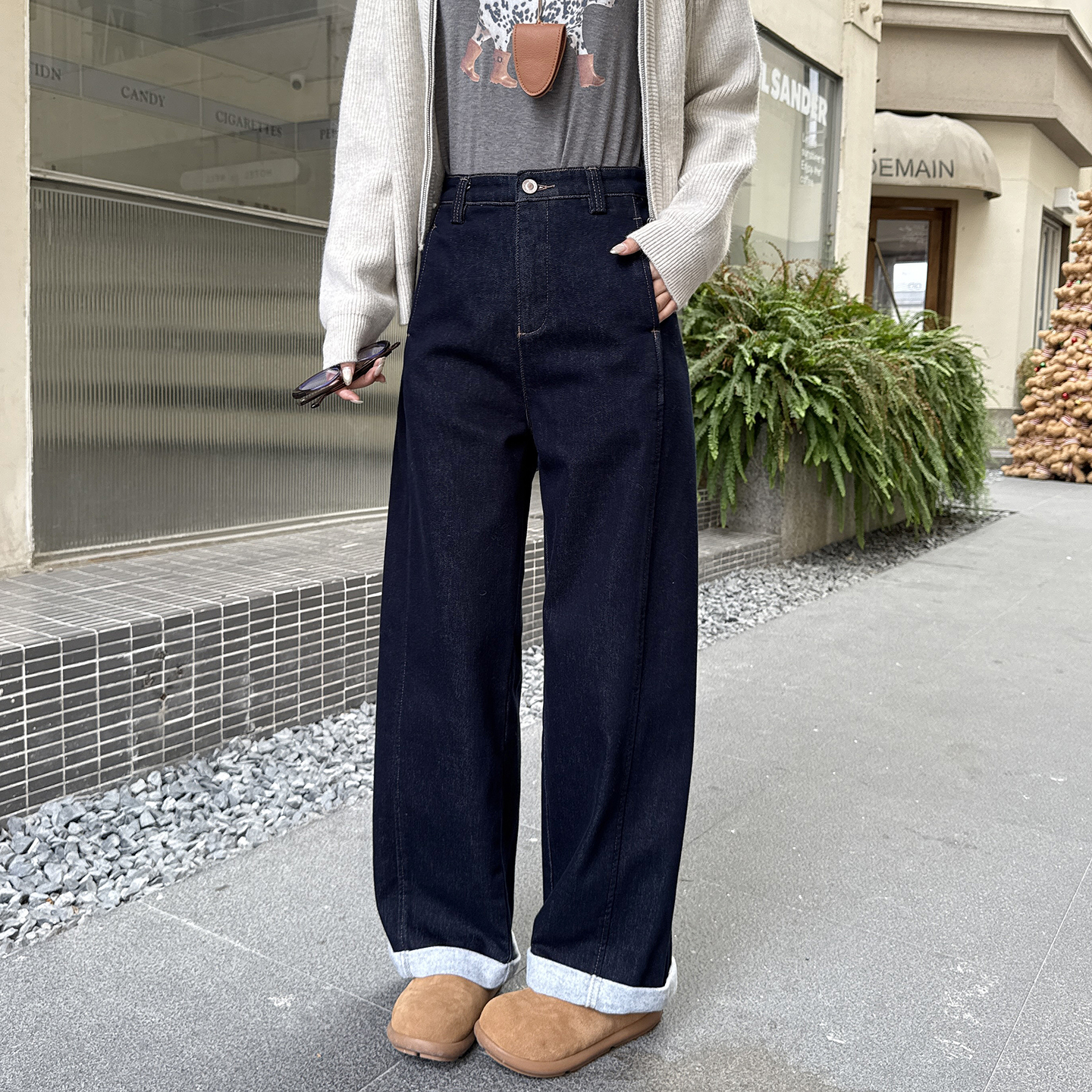 藏肉神裤~深蓝阔腿弯刀加绒牛仔裤女秋冬新款直筒宽松显瘦镰刀裤