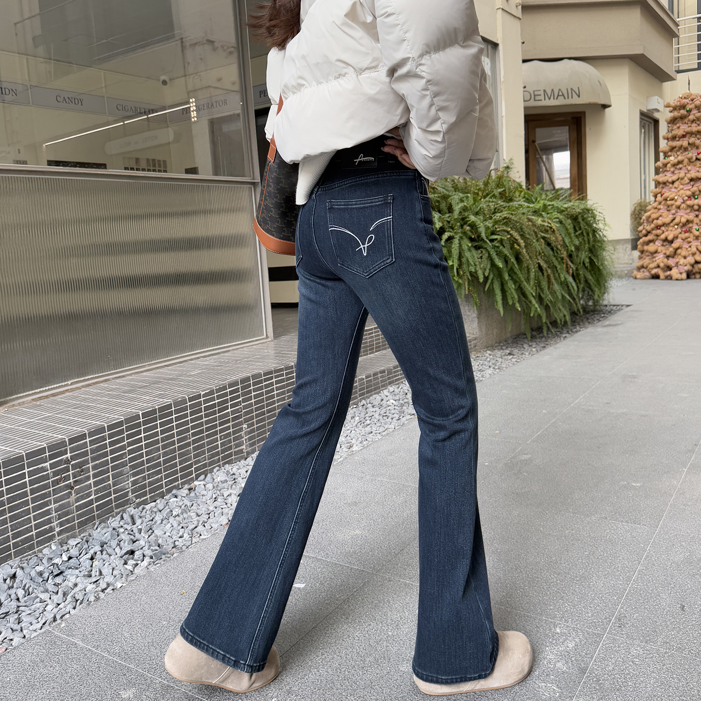 入冬筷子腿~洋气窄版微喇加绒牛仔裤女冬新款直筒显瘦阔腿喇叭裤