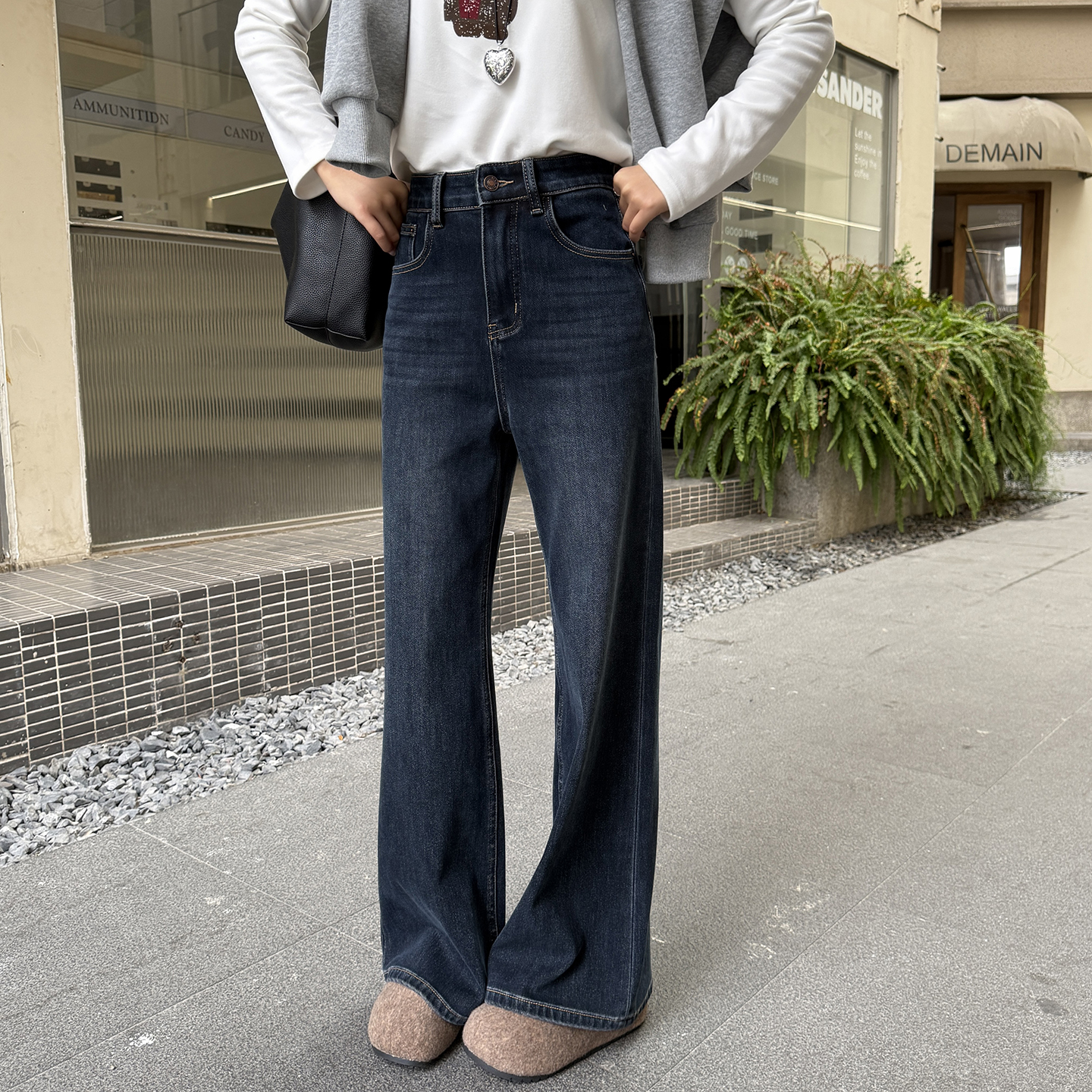 时髦又好穿~小微喇加绒牛仔裤女秋冬2025新款直筒宽松拖地阔腿裤