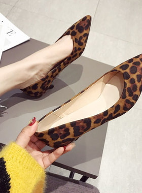 欧美高跟鞋2025百搭豹纹绒面尖头细跟单鞋浅口低跟3cm不累脚红色