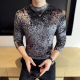 黑色