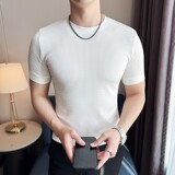 白色