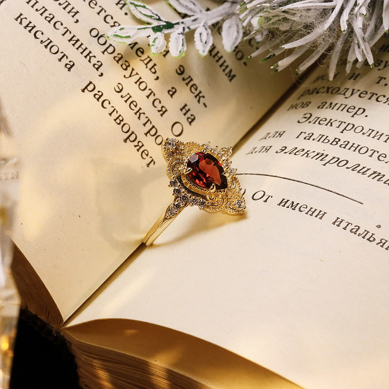 轻奢珠宝高级复古宫廷风红石榴戒指 纯银镀金奢华水滴宝石指环女