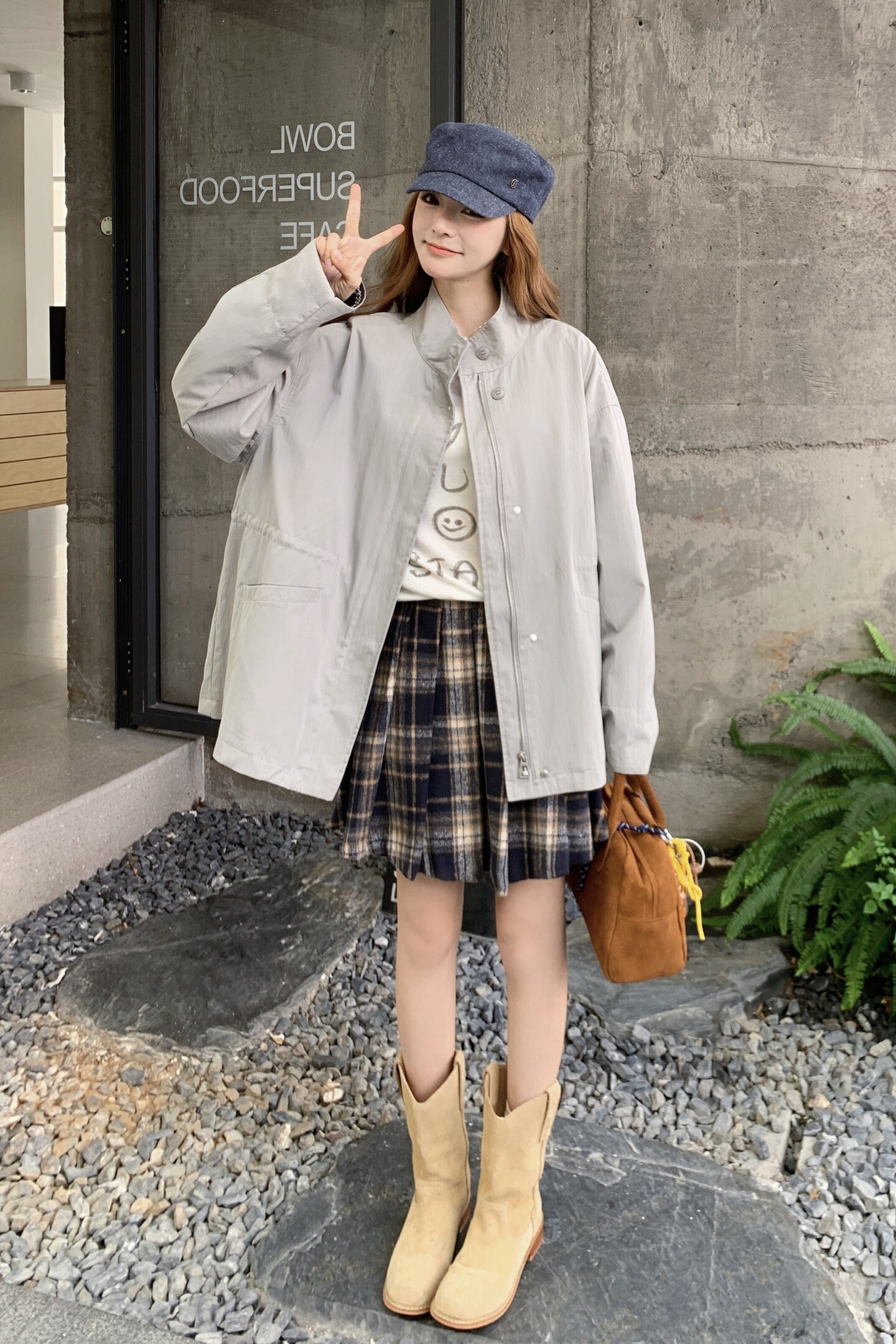 现货2025年秋装新款蓝色袖口刺绣撞色风衣外套XW755K165K248,女装短外套,浙宝171