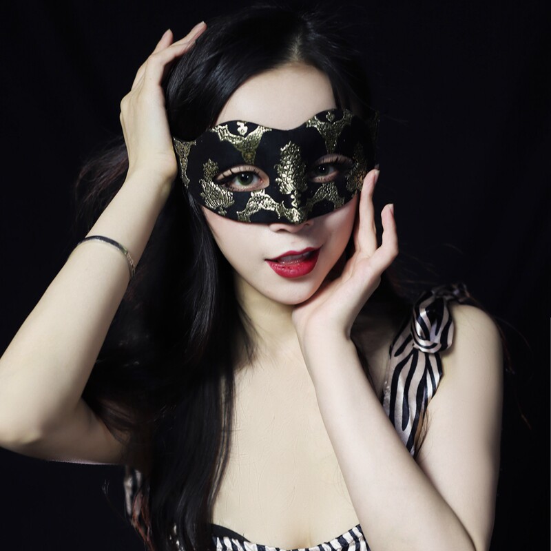 燕尾蝶女士半脸手工巴洛克烫金黑面具演出舞台抖音万圣圣诞节年会