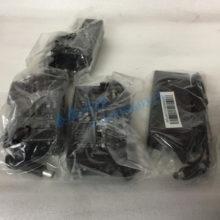 2.1A 19v lcap21b 4mm接口带针 显示器电源适配器6mm 全新 原装