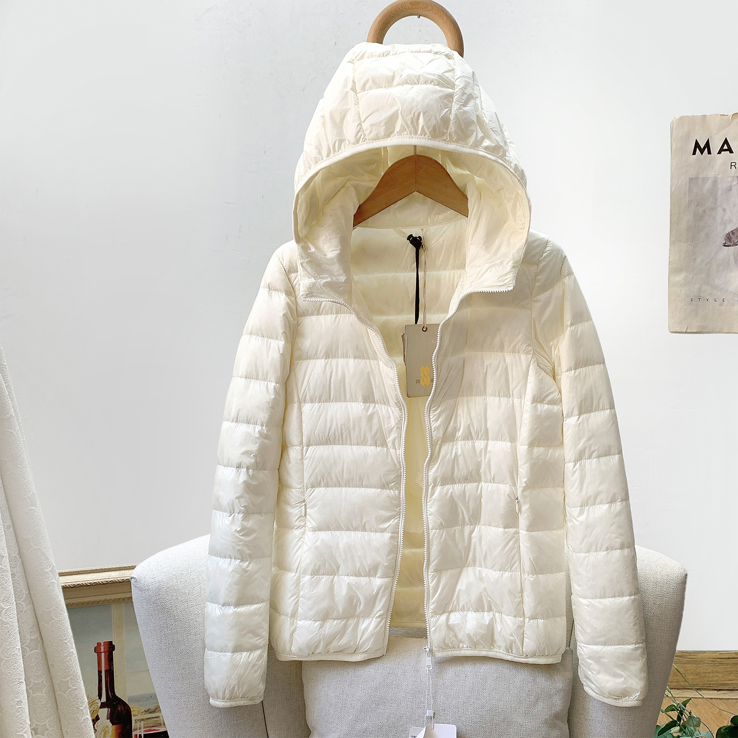 休闲连帽羽绒服女夹克秋冬款