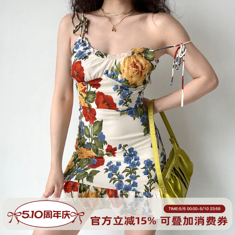 Go Girl Go 欧美风油画印花绑带复古吊带连衣裙女荷叶边短裙a字裙