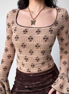 Go Girl Go 自制美式复古喇叭袖钩花长袖T恤女秋季修身方领上衣