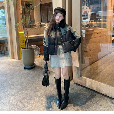 独特漂亮冬装厚外套白鸭绒毛领羽绒服女修身短款2025超火冬装外套