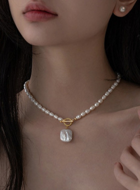 法式方牌天然珍珠巴洛克吊坠高级感项链女轻奢时尚个性小众气质