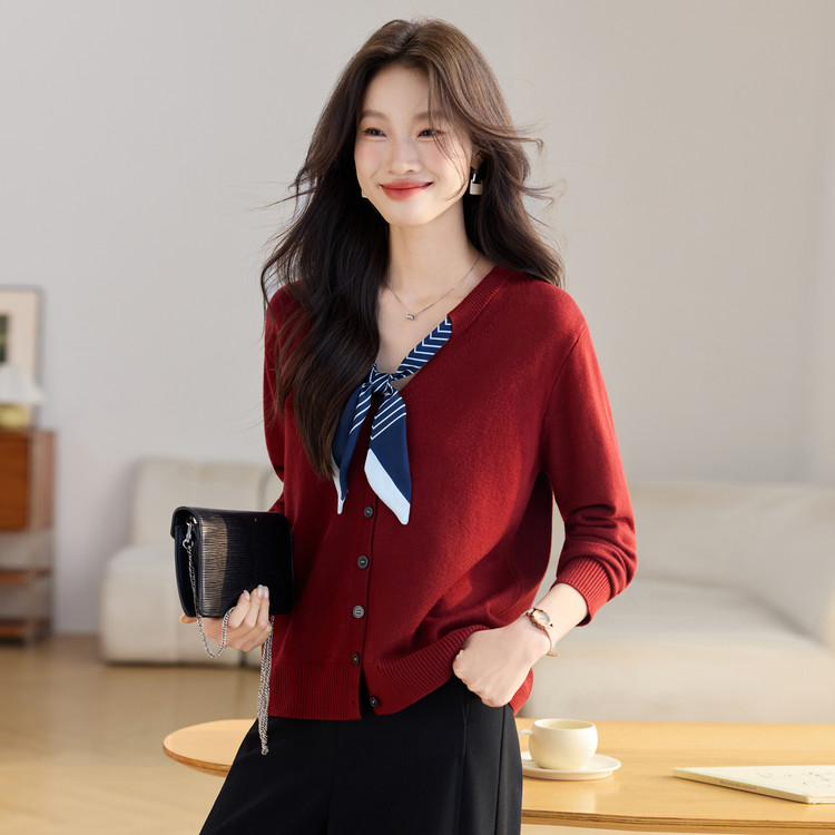 荷叶边丝带领口毛衣女 2025 春秋新款甜美显瘦气质针织打底衫