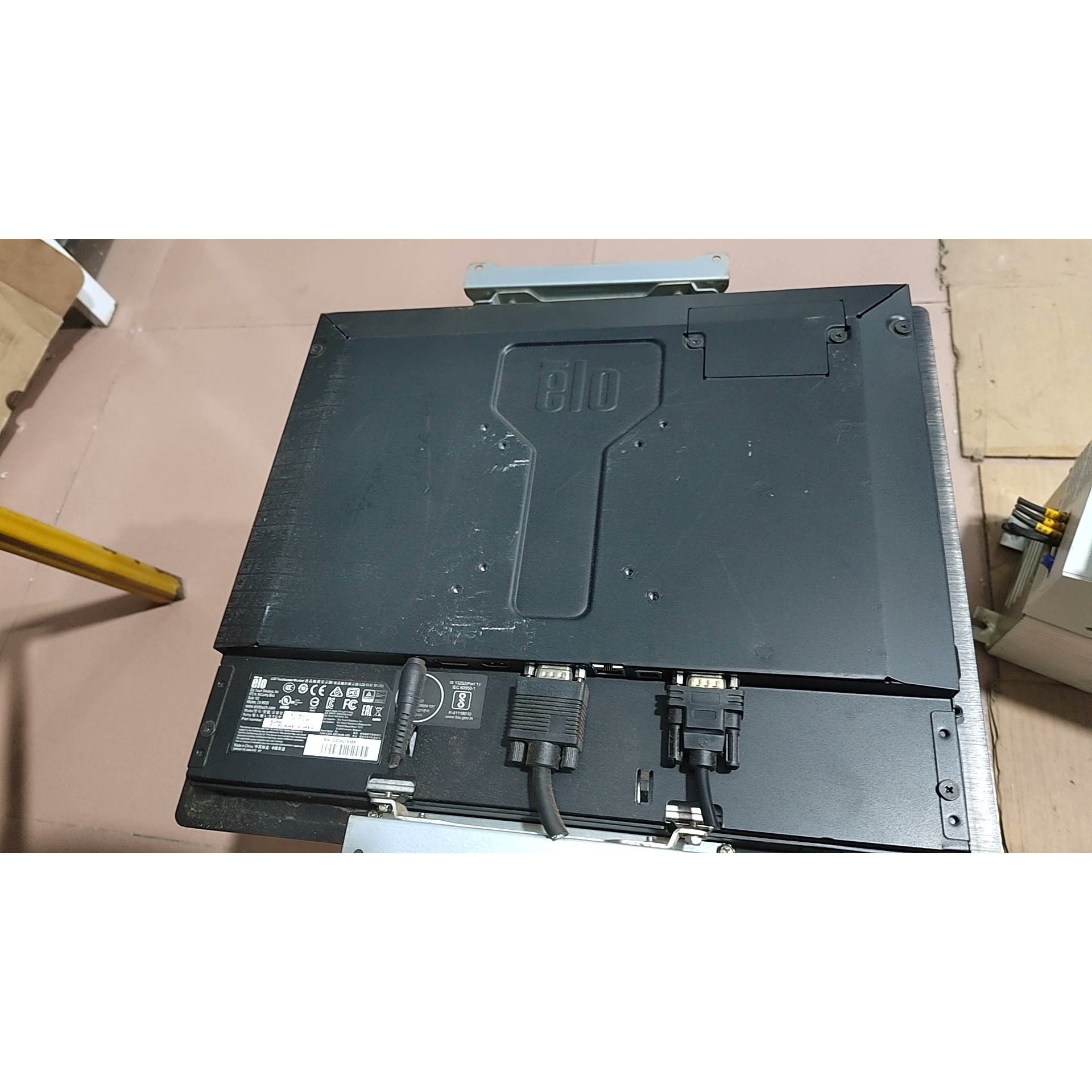 ELO触控显示器橙色漂亮,ET1790L-8CWB-1-ST议价产品