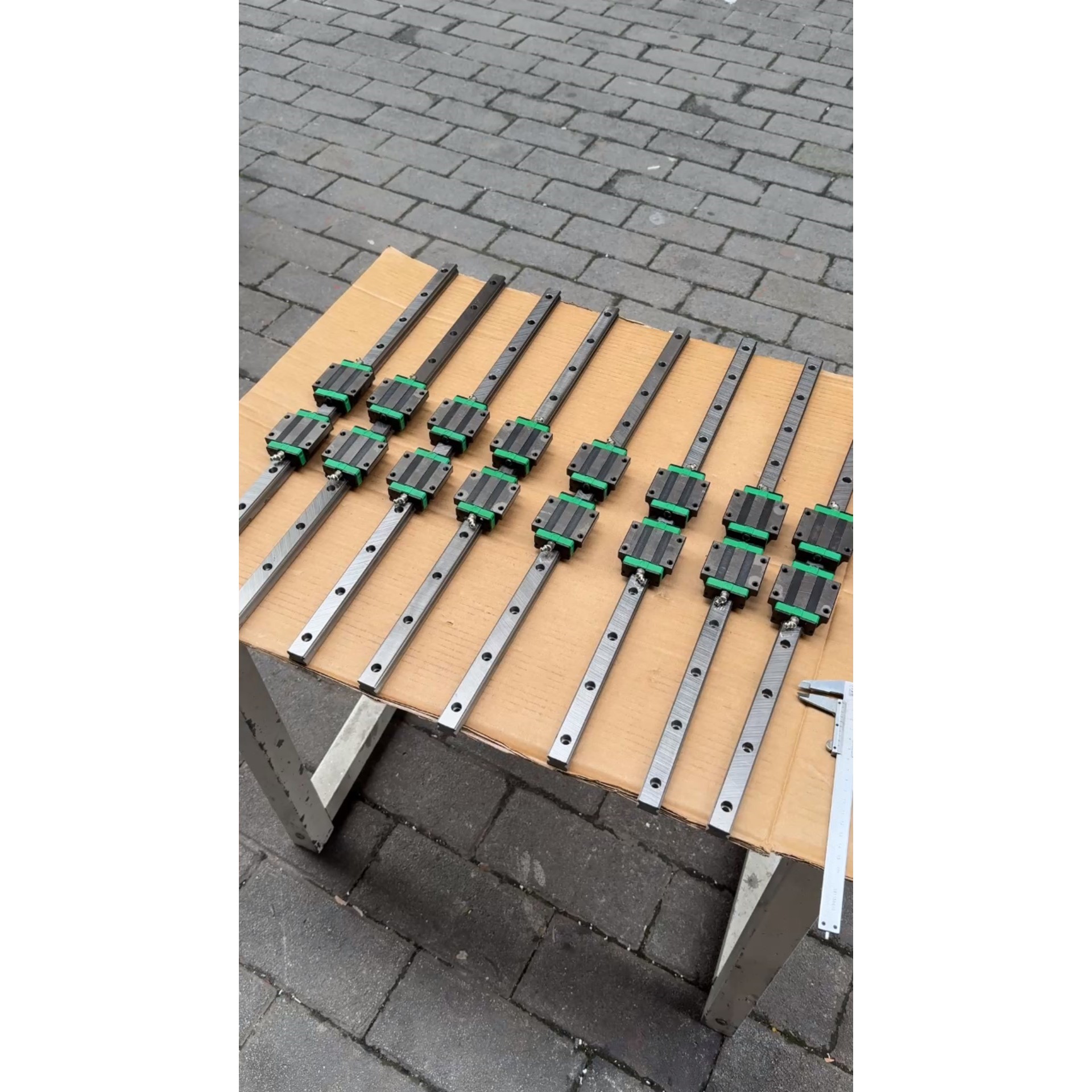 EGW20CA直线导轨,台湾鼎翰安装尺寸互换EGW20CA,议价产品