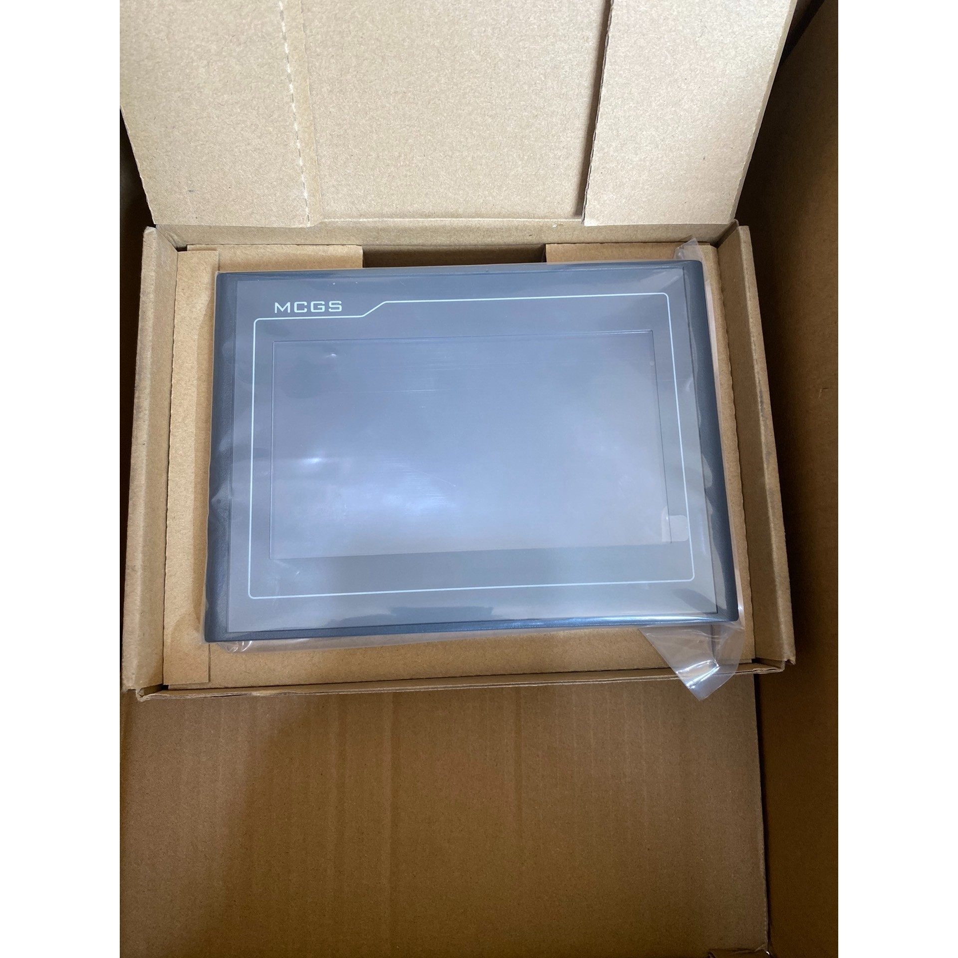 昆仑通态触摸屏,型号TPC7022Ei,全新未使用,序列号一议价产品