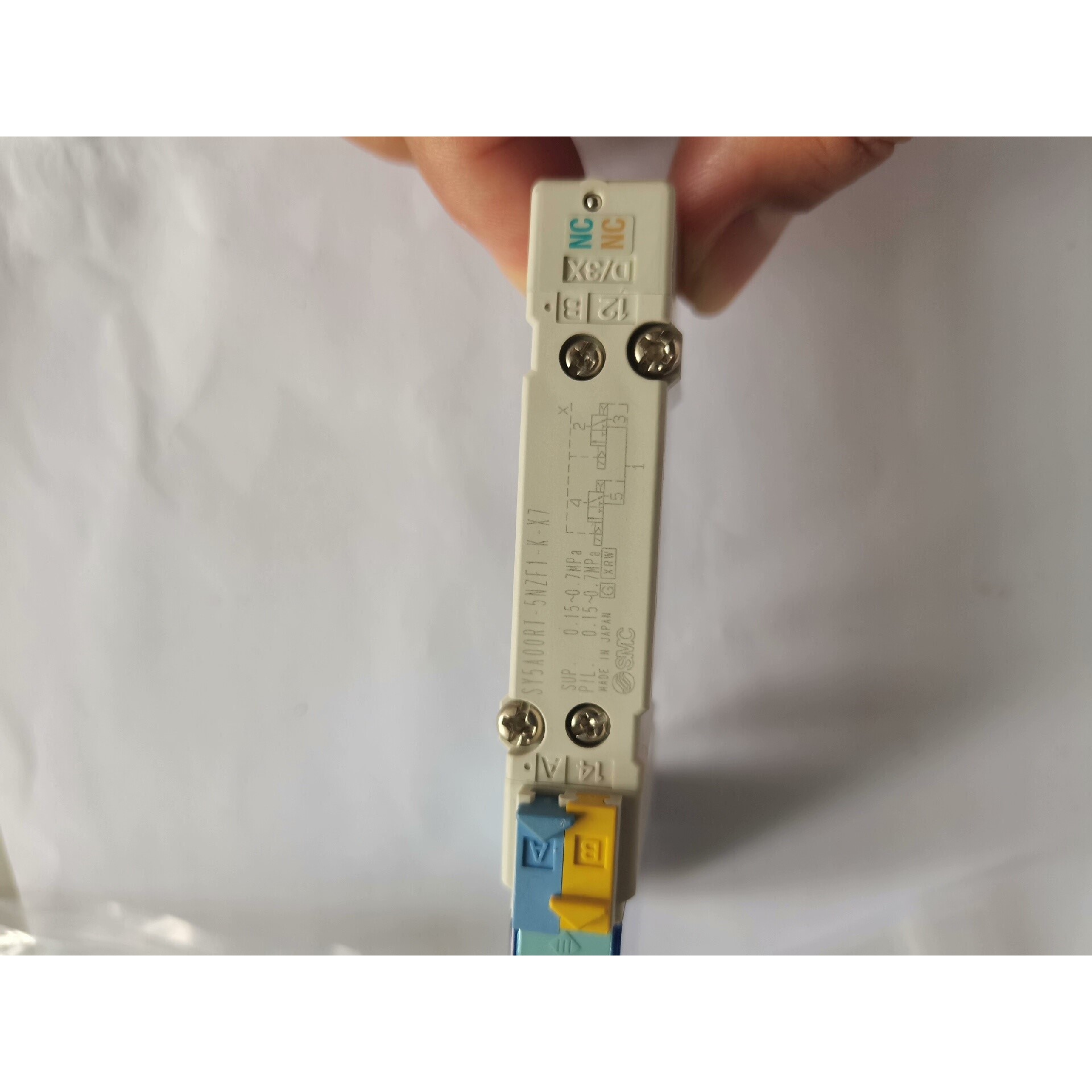 电磁阀SY5A00RT-5NZF1-K-X7,实物如图议价产品