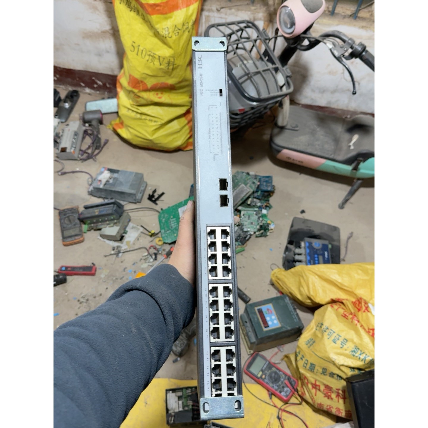 MS4024P 24口全千兆交换机,实物拍摄,成色如议价产品