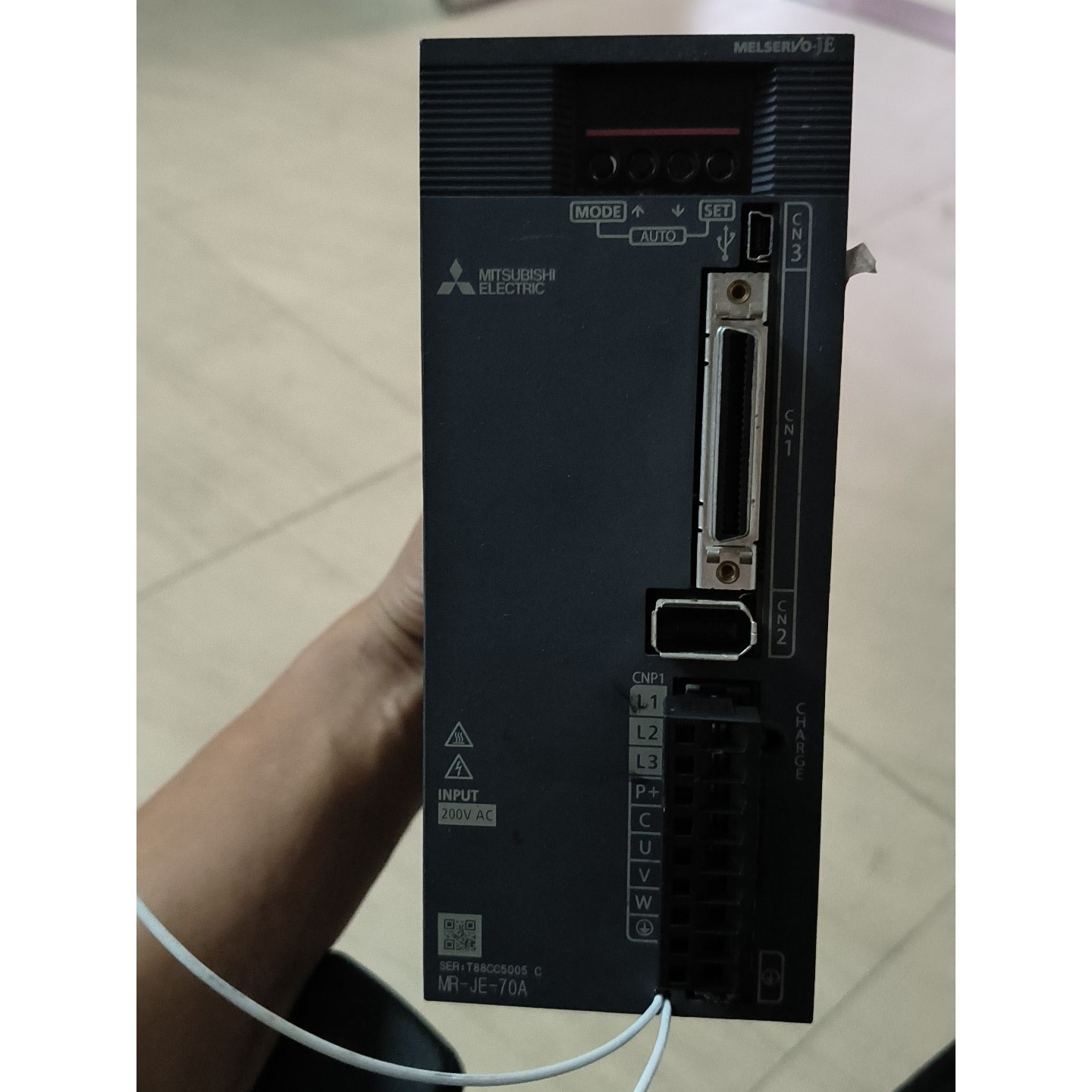 伺服驱动器MR-JE-70A,750W功率,成色漂亮,二议价产品