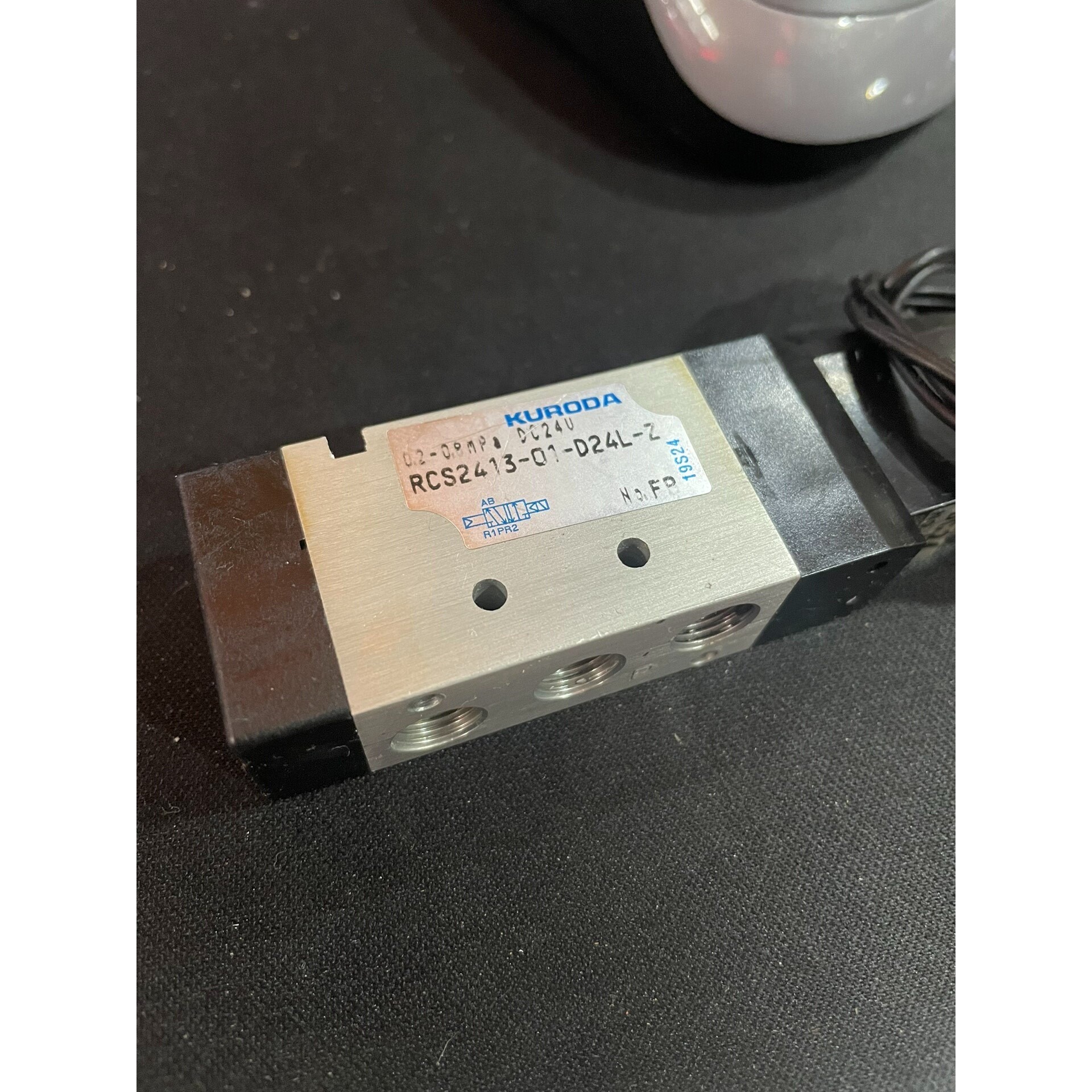 RCS2413-01-D24 电磁阀议价产品