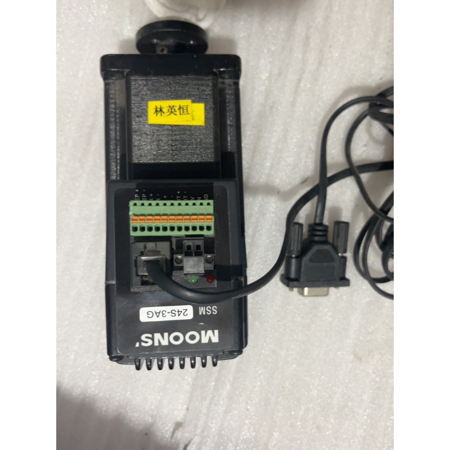 MOONS鸣志SSM 24S-3AG一体式步进电机,实物如图议价产品