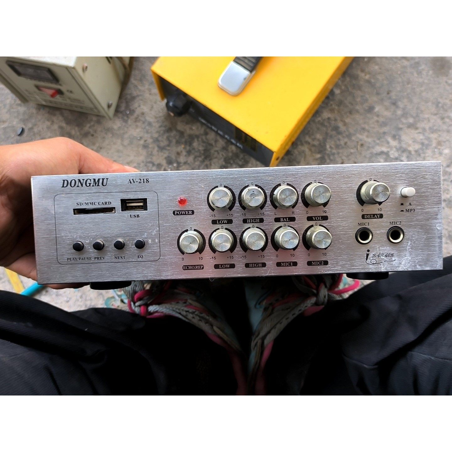 东木AV-218功放机,支持SD/MMC卡和USB播放,带话议价产品