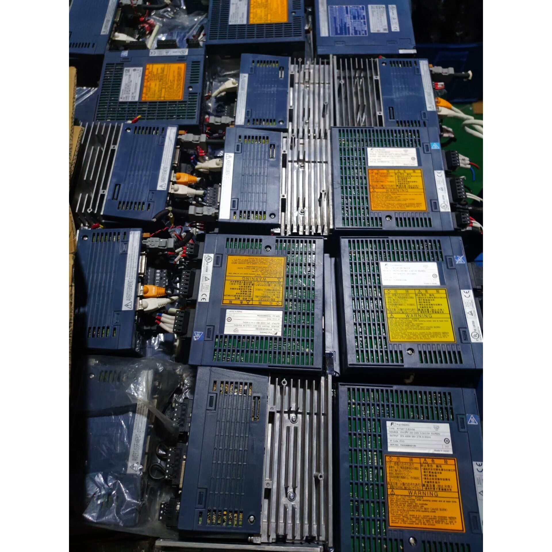 伺服驱动器RYT401D5-EXVS2,货,成色漂亮议价产品