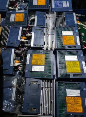 伺服驱动器RYT401D5-EXVS2,货,成色漂亮议价产品