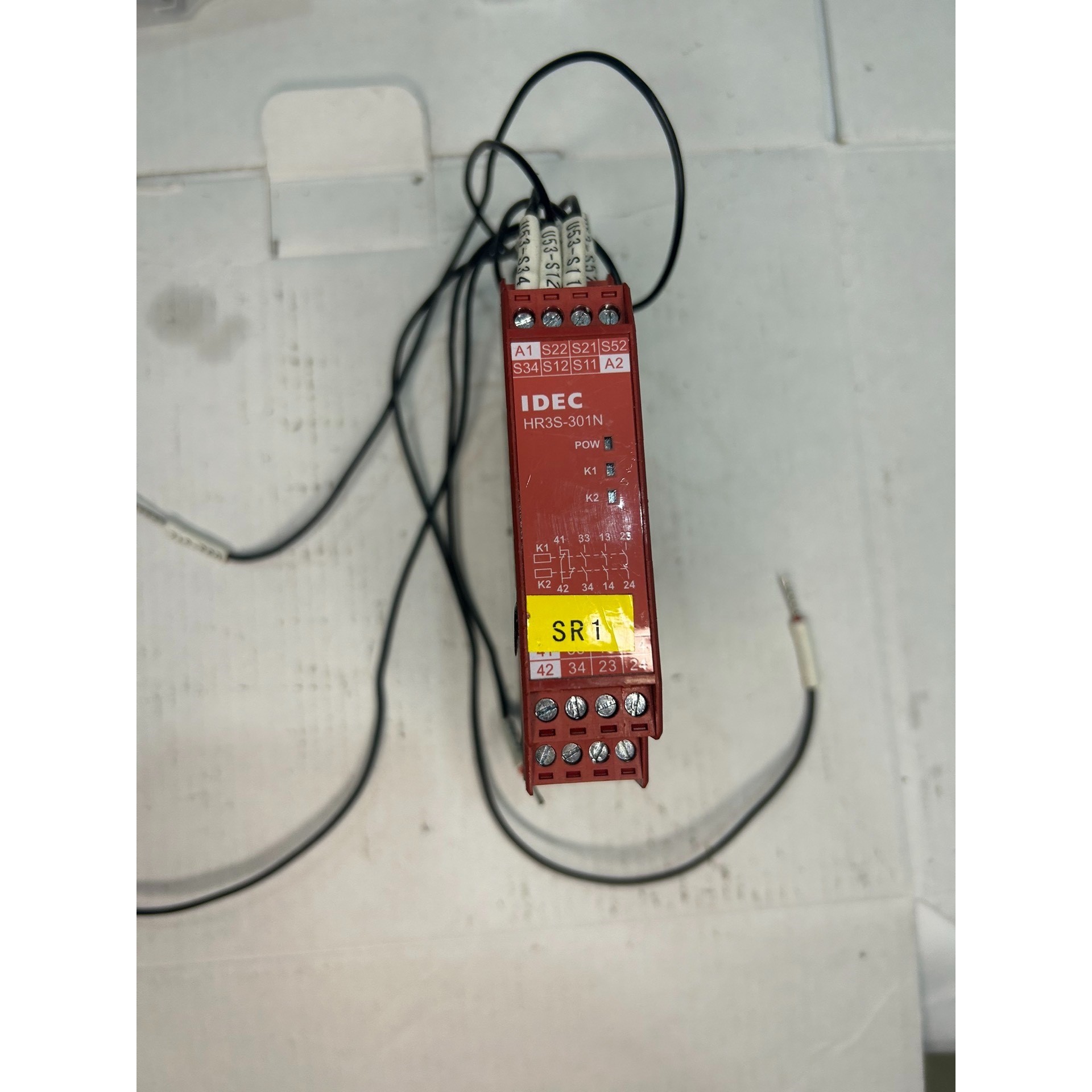 和泉HR3S-301N安全继电器模块议价产品