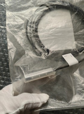 原装BALLUFF巴鲁夫 BES012H BES G04ED-PSC50F-EP02 实拍现货议价