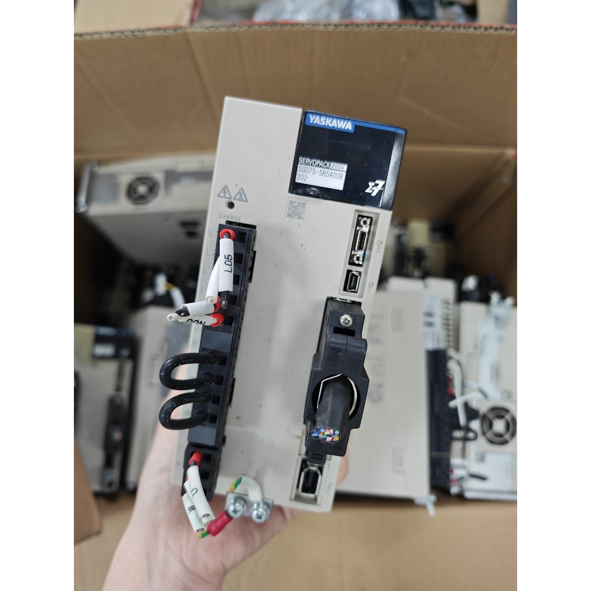 安川伺服驱动器SGD7S-5R5A00B202,750W,二议价产品