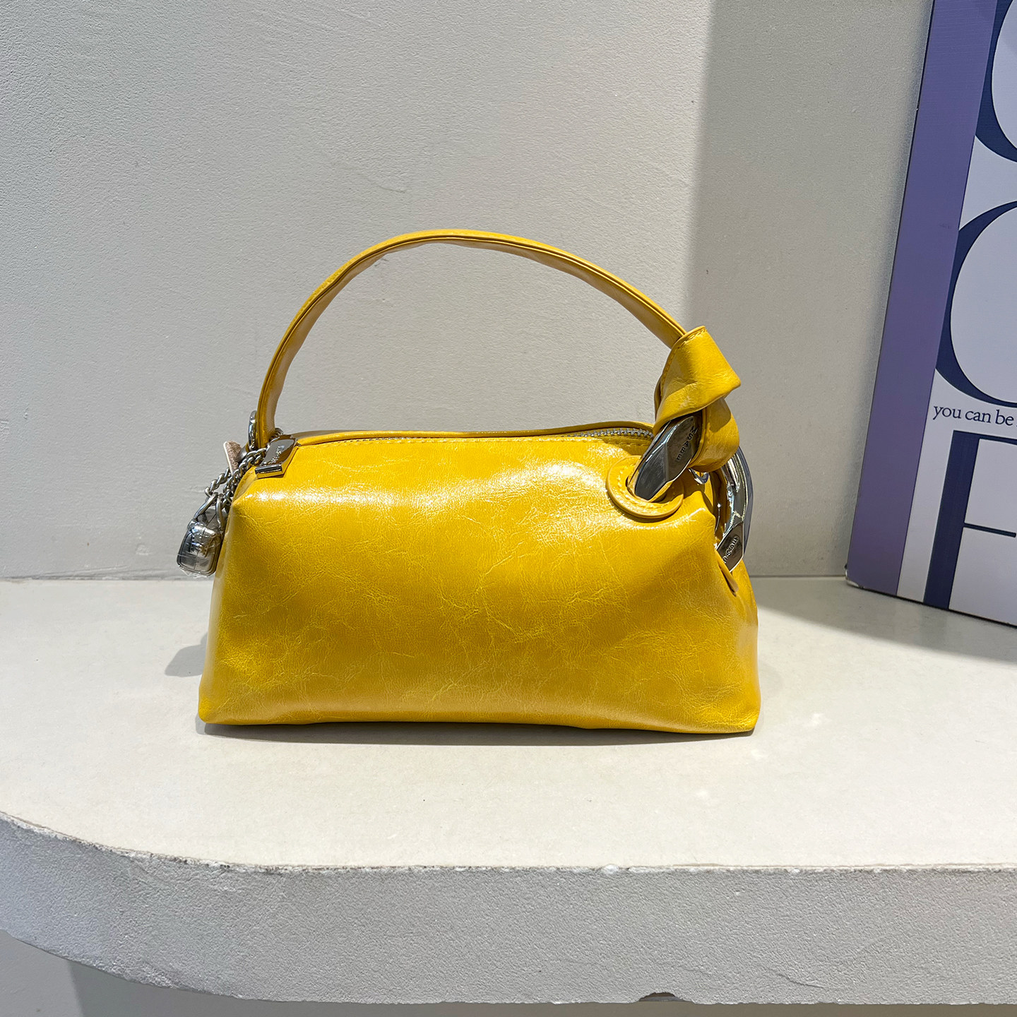 玛莎爱贝儿油蜡皮手提枕头包糖果色波士顿包女2026春夏新款斜挎包