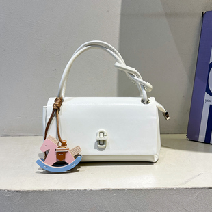 劳拉时黛时尚翻盖锁扣手提小方包女2026早春新款糖果色百搭斜挎包
